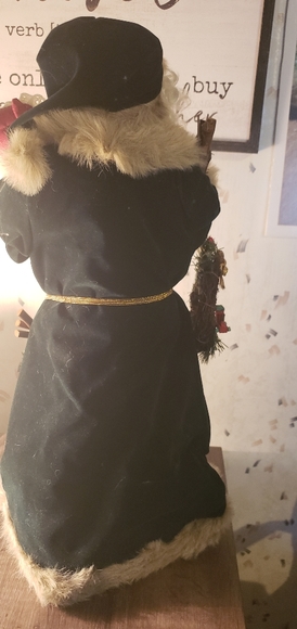 27 inch Santa Hunter Green - Picture 2 of 2